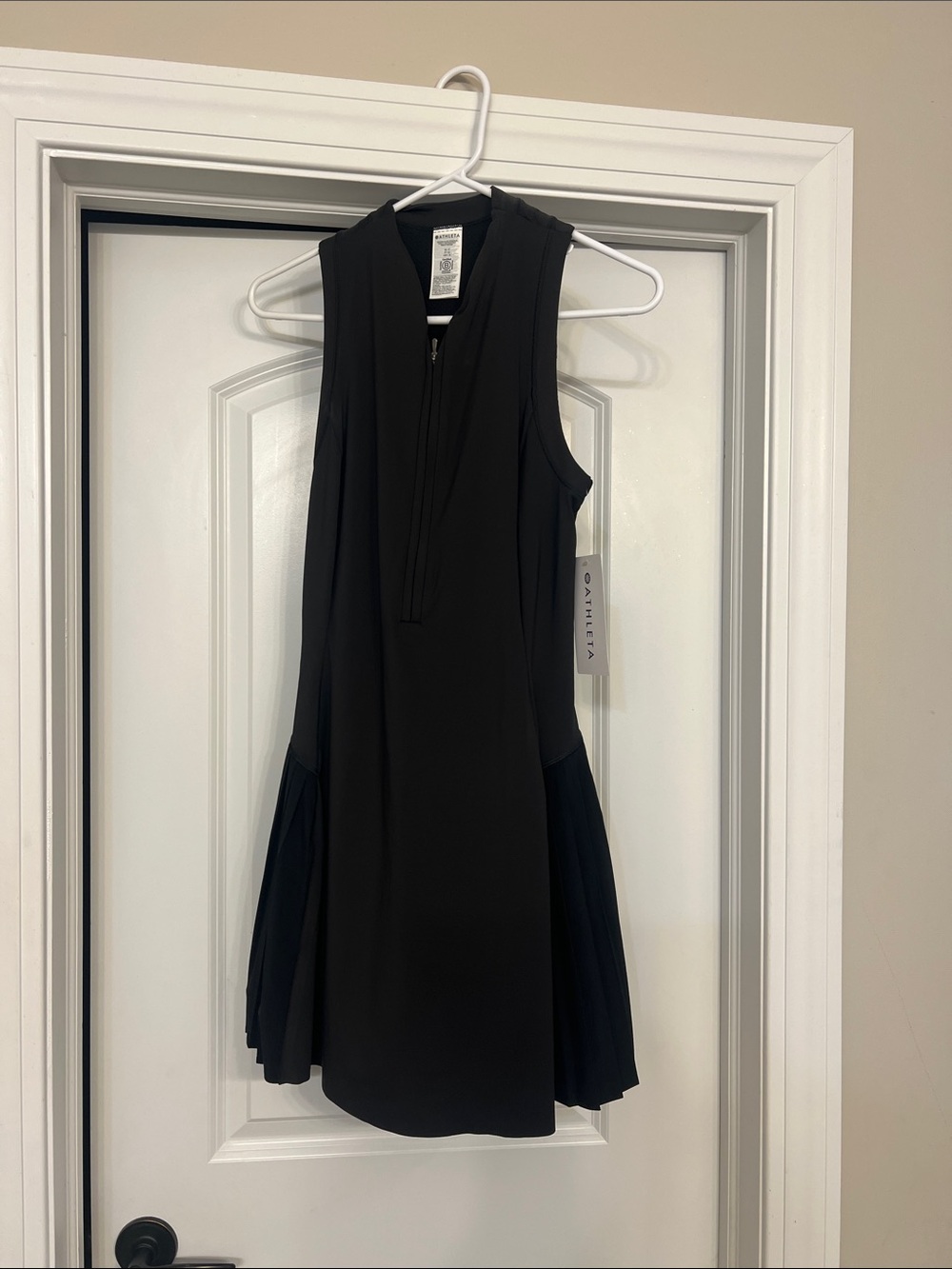 Athleta Black Sleeveless Zip-Front Dress with Pleated Panels size small TALL